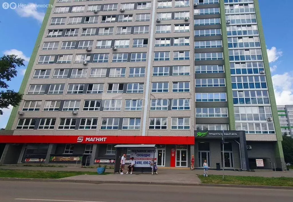 3-комнатная квартира: Барнаул, улица Смирнова, 77 (72 м) - Фото 1