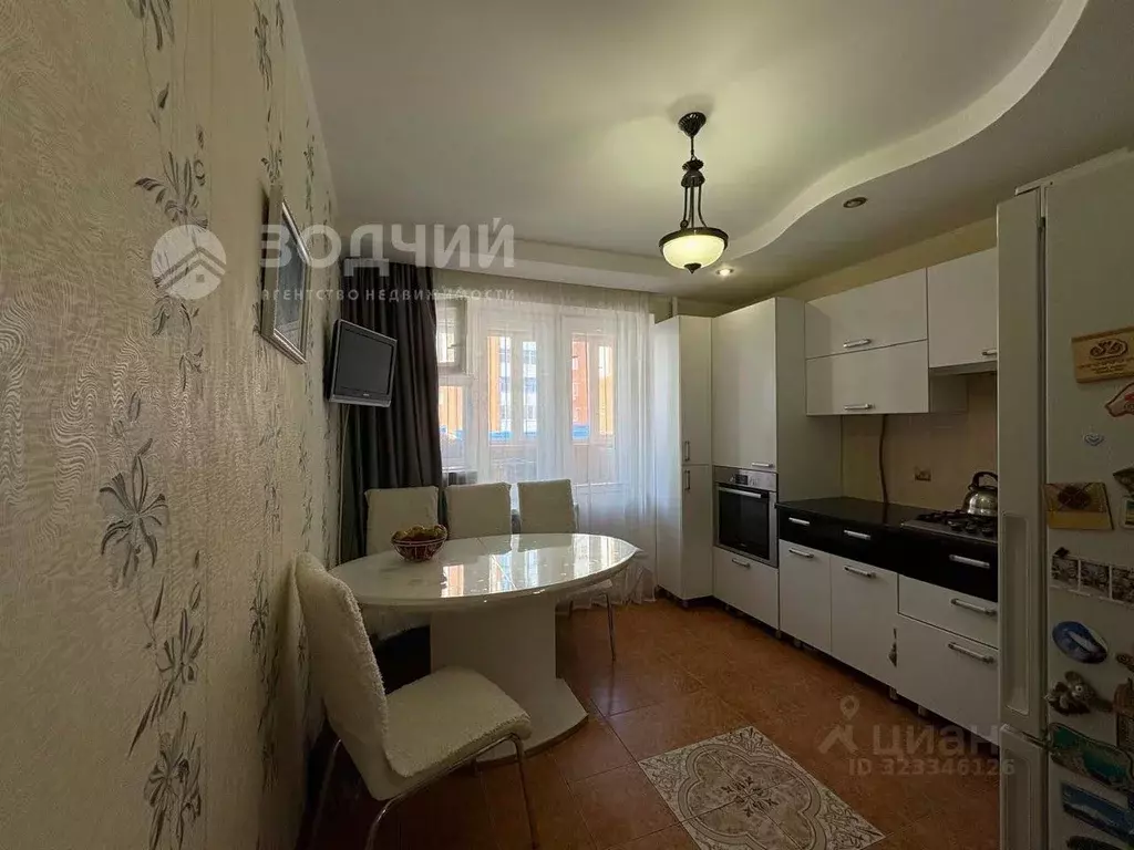 2-к кв. Чувашия, Чебоксары ул. Академика Королева, 3 (61.9 м) - Фото 2