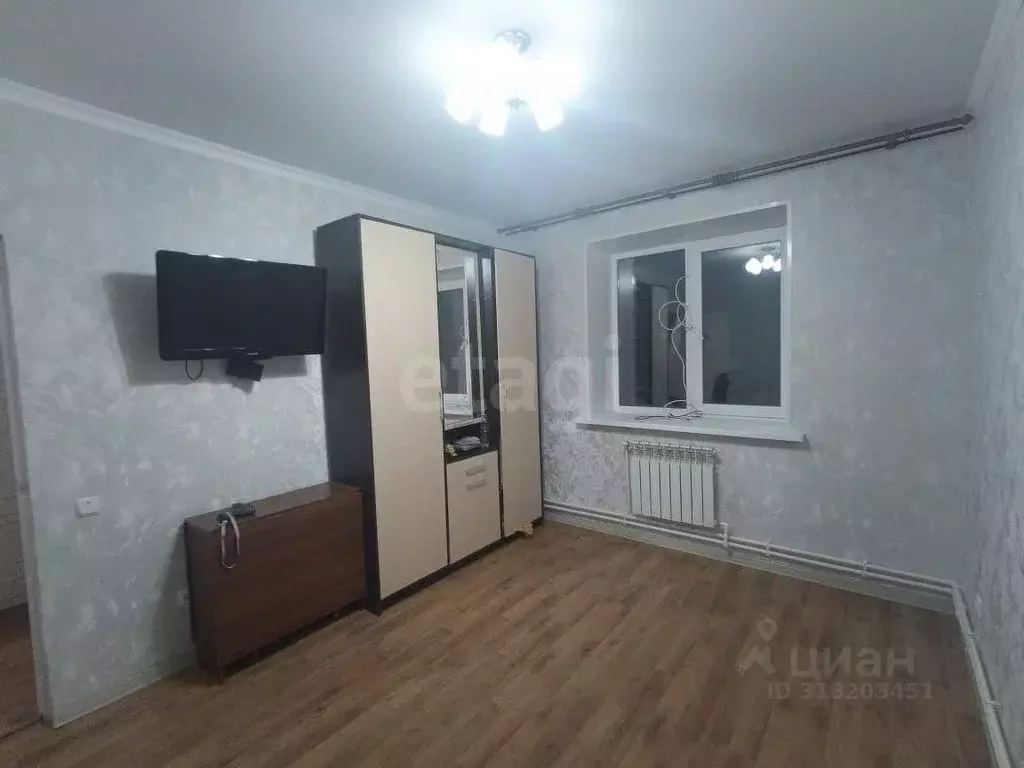1-к кв. Белгородская область, Губкин ул. Калинина, 10 (32.5 м) - Фото 0