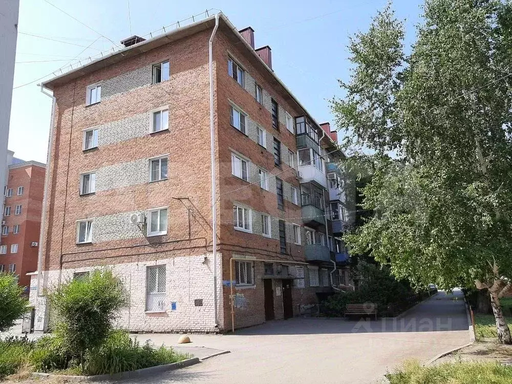 2-к кв. Омская область, Омск Московка мкр, ул. Молодогвардейская, 11 ... - Фото 0