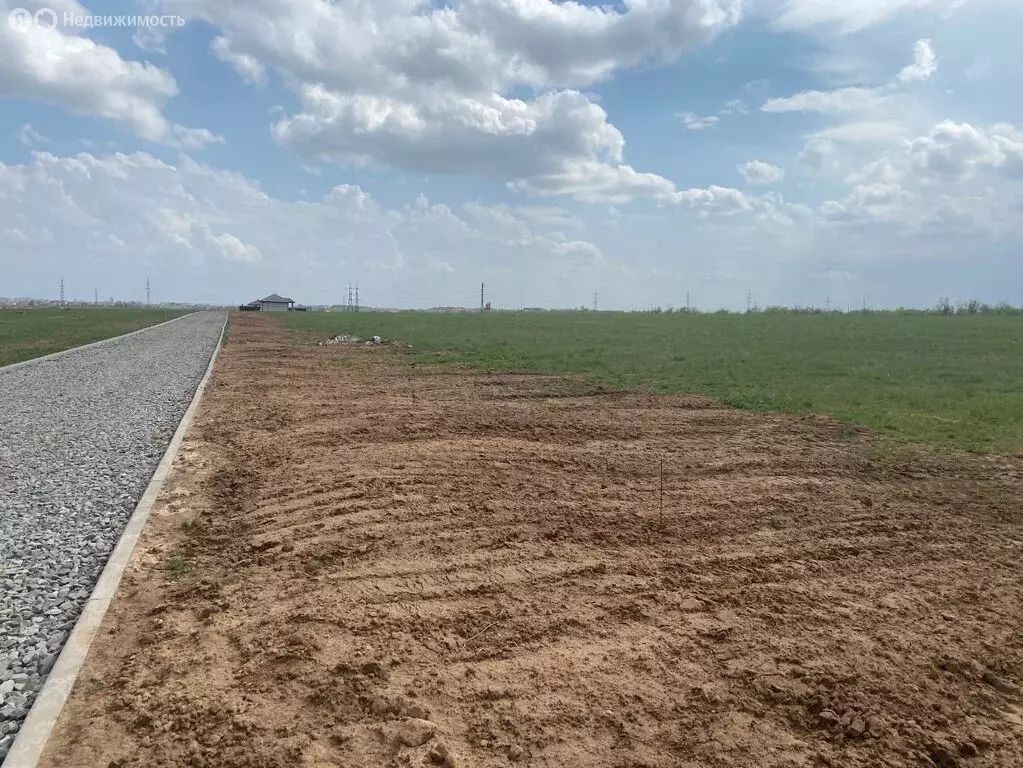 Участок в село Орловка, улица имени В.С. Турова (6 м) - Фото 0