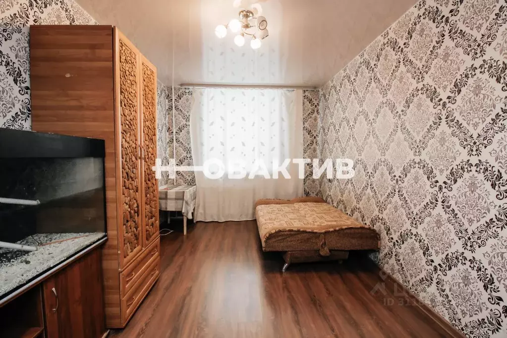 4-к кв. Новосибирская область, Новосибирск ул. Сердюкова, 2 (75.0 м) - Фото 1