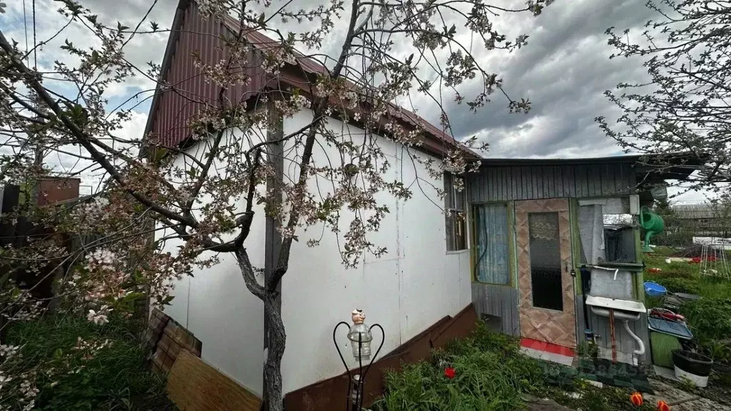Дом в Саратовская область, Саратов проезд 7-й Нижний Первоцветный, 286 ... - Фото 0