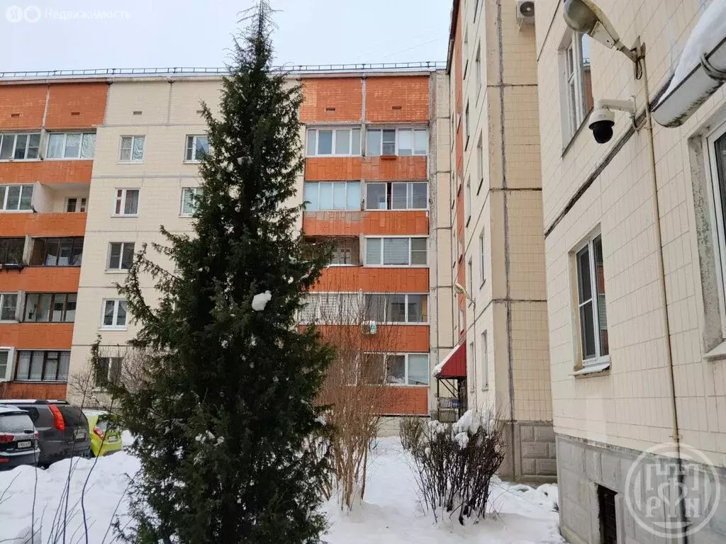 3-комнатная квартира: посёлок Шушары, Пушкинская улица, 20 (71.4 м) - Фото 1