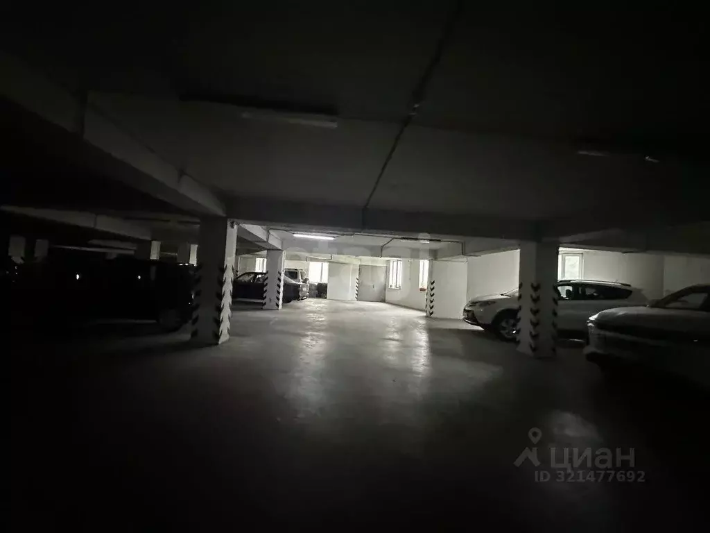 Гараж в Крым, Алушта ул. Школьная (17 м) - Фото 1