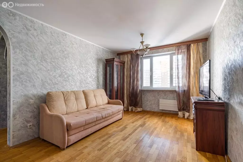 3-комнатная квартира: Москва, улица Барышиха, 38 (75 м) - Фото 1