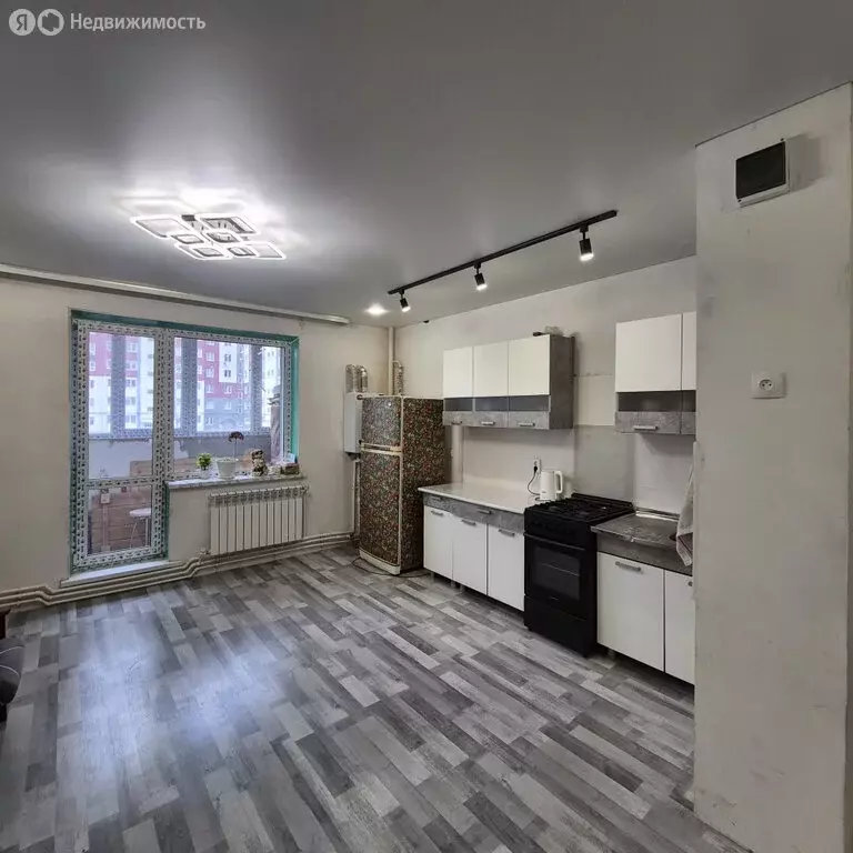 2-комнатная квартира: Чебаркуль, улица 9 Мая, 31 (56 м) - Фото 1