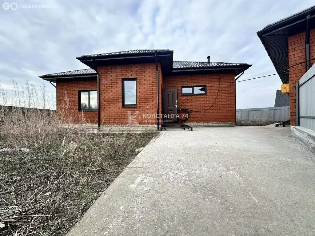 Дом в Челябинская область, Чебаркульский муниципальный округ, деревня ... - Фото 1