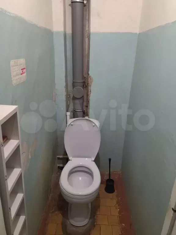Комната 10 м в 5-к., 4/4 эт. - Фото 1