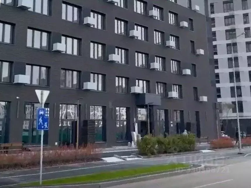 3-к кв. Тюменская область, Тюмень ул. Ивана Чистякова, 3 (80.7 м) - Фото 2