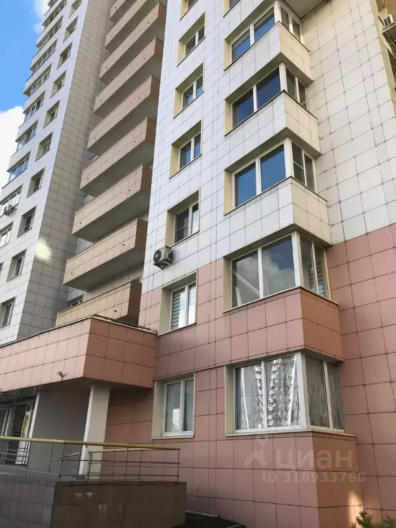 2-к кв. Московская область, Красногорск бул. Павшинский, 38 (70.0 м) - Фото 1