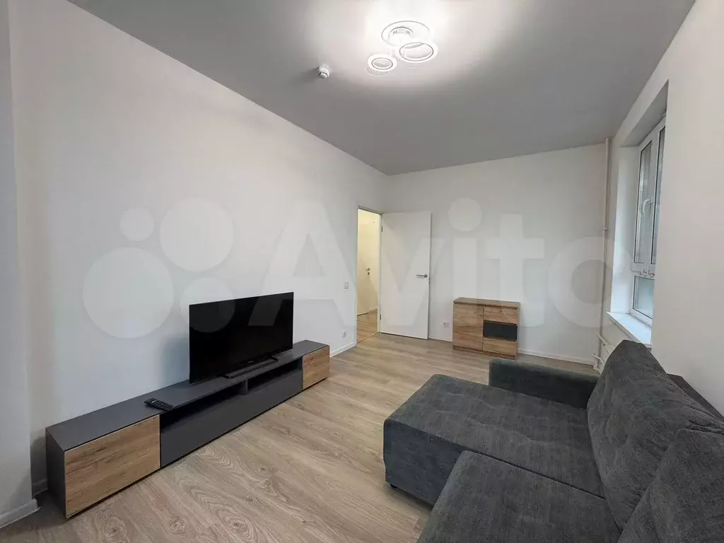 2-к. квартира, 60 м, 9/17 эт. - Фото 0