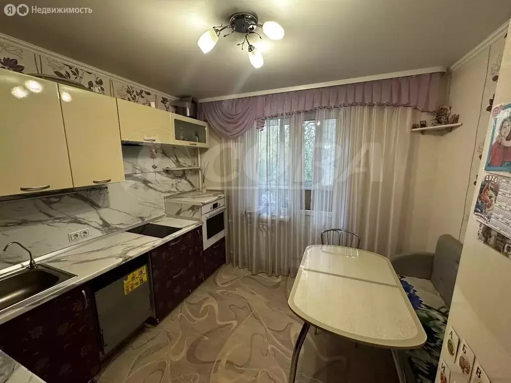 3-комнатная квартира: Тюмень, микрорайон Войновка, улица ... - Фото 1