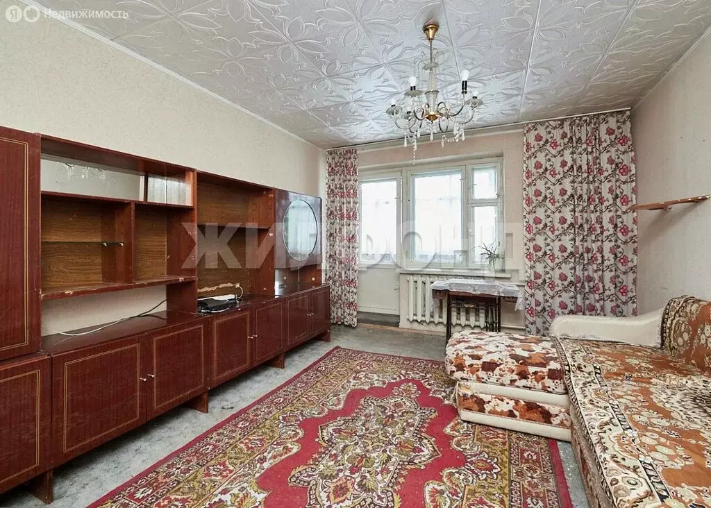 3-комнатная квартира: Бердск, улица Ленина, 13В (62.9 м) - Фото 1