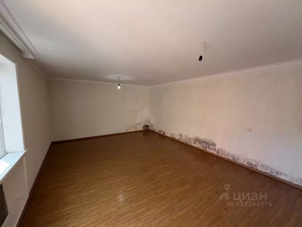 Торговая площадь в Северная Осетия, Владикавказ ул. Гадиева, 65 (30 м) - Фото 2