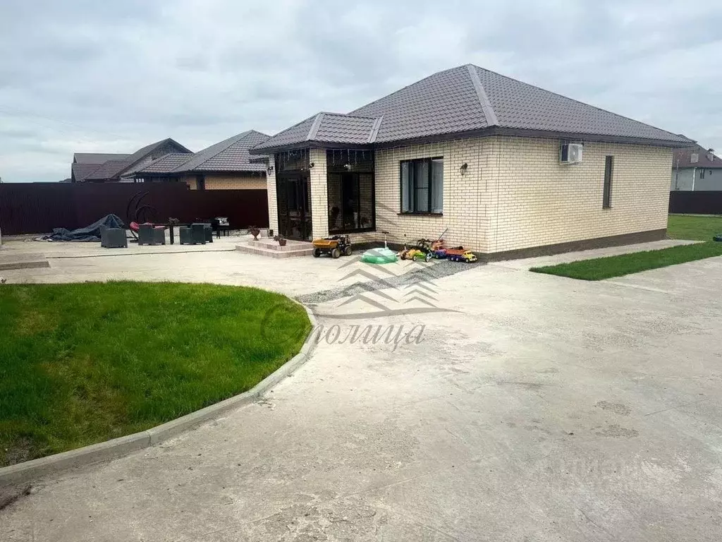 Коттедж в Белгородская область, Старый Оскол Радужный мкр,  (100 м) - Фото 1