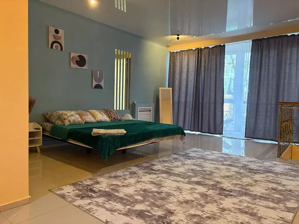 2-к кв. Ставропольский край, Ессентуки ул. Фрунзе, 42 (78.0 м) - Фото 0