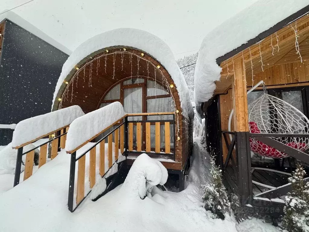 Дом в Карачаево-Черкесия, Зеленчукский район, с. Архыз ул. Водопадная, ... - Фото 1