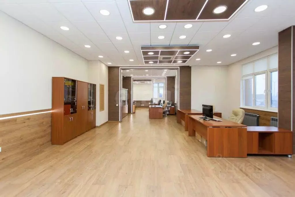 Офис в Ханты-Мансийский АО, Сургут Университетская ул., 11 (159 м) - Фото 2