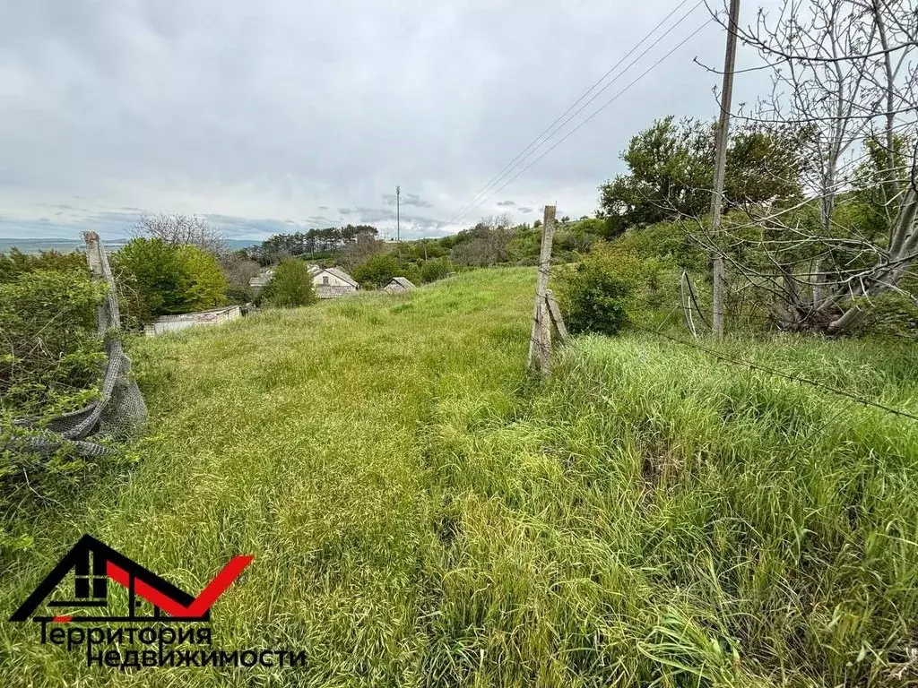 Участок в Севастополь с. Фронтовое, ул. Нагорная, 9 (10.0 сот.) - Фото 2