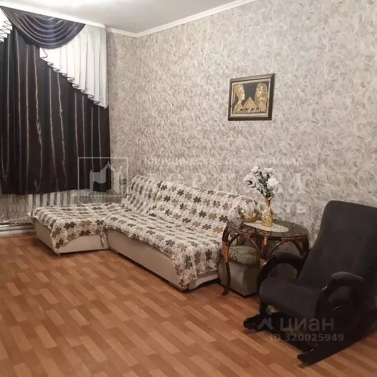 3-к кв. Кемеровская область, Топки Пионерская ул., 84 (114.0 м) - Фото 0