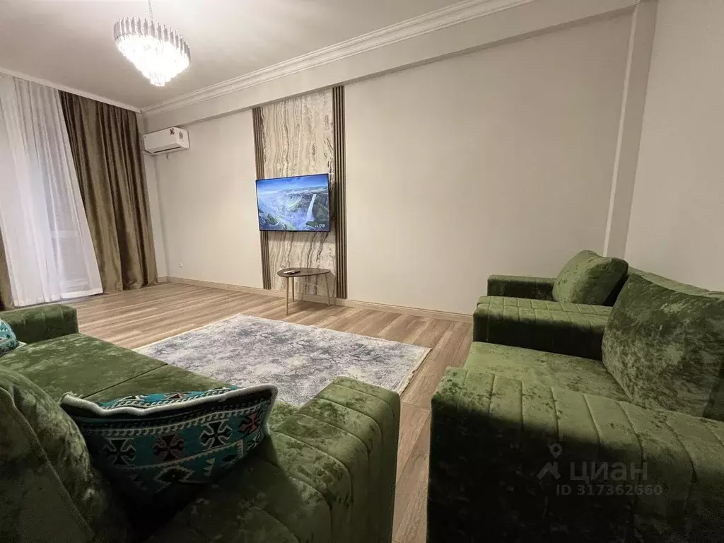 2-к кв. Дагестан, Махачкала ул. Кадарская, 40 (75.0 м) - Фото 1