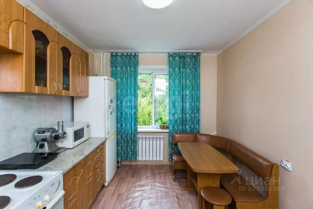 2-к кв. Приморский край, Владивосток ул. Невельского, 17 (57.0 м) - Фото 0