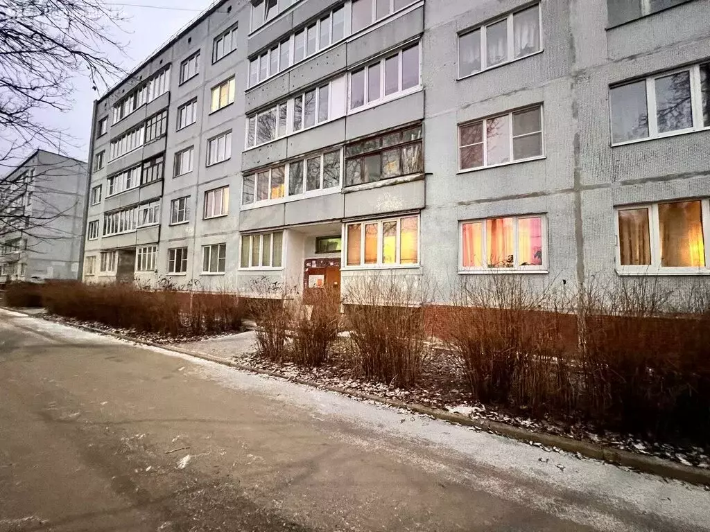 2-комнатная квартира: Волхов, улица Ломоносова, 2 (52.1 м) - Фото 1