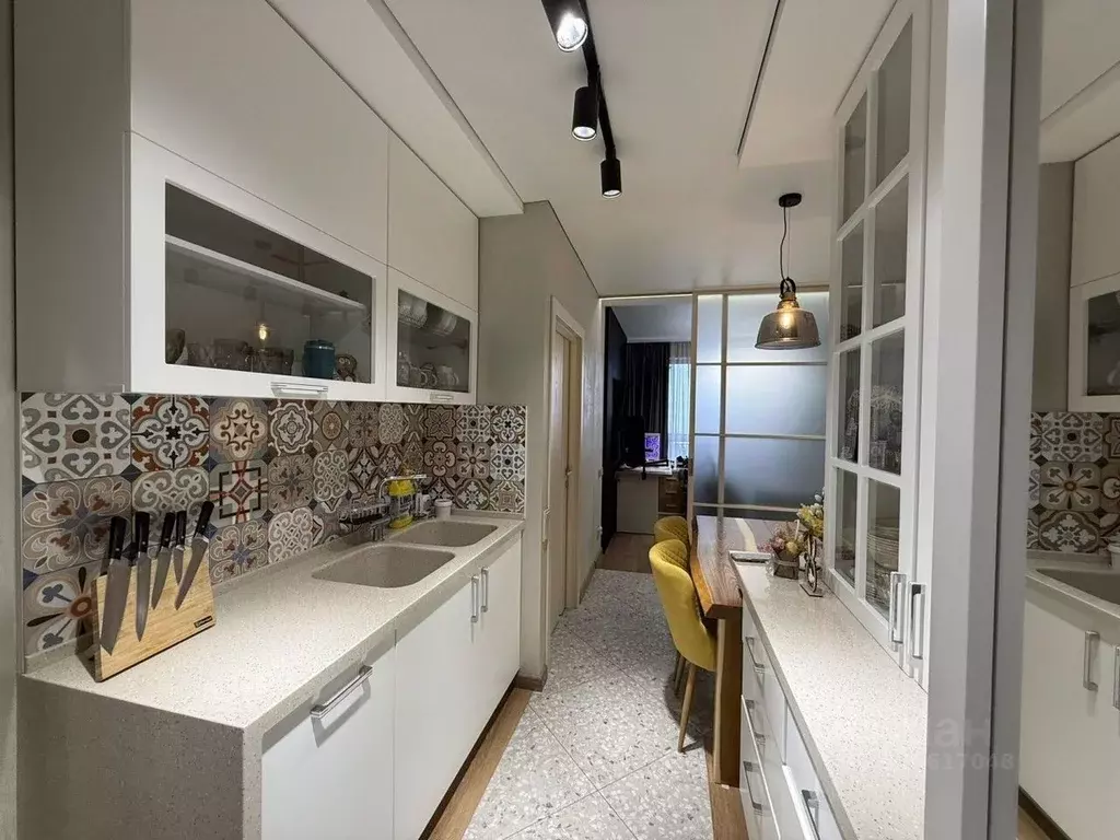 2-к кв. Крым, Ялта муниципальный округ, Виноградное пгт ш. ... - Фото 2