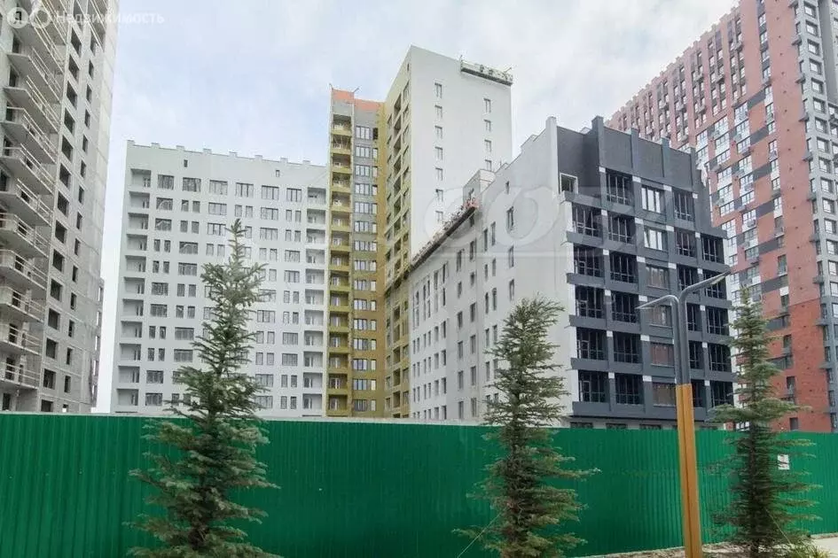 3-комнатная квартира: Тюмень, улица Пожарных и Спасателей, 16 (79.3 м) - Фото 2