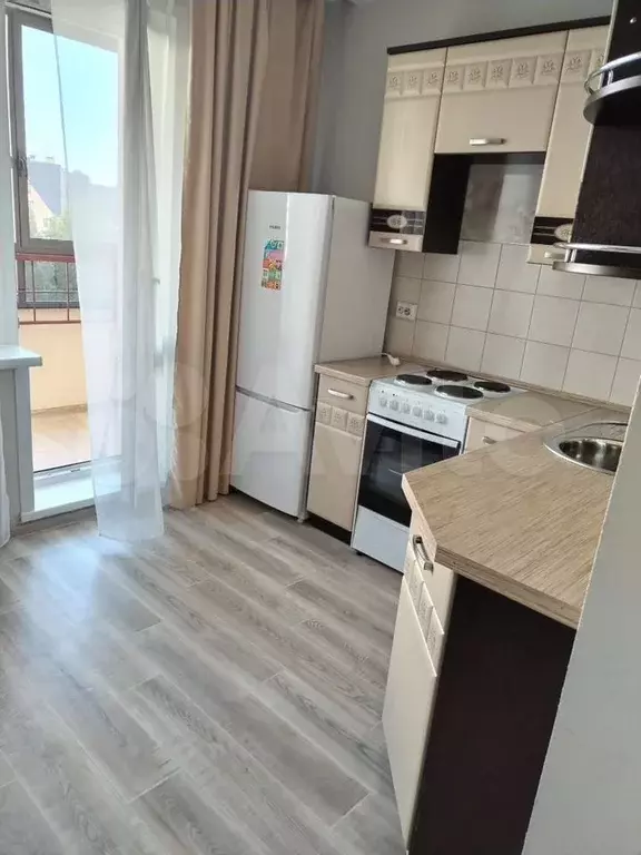 1-к. квартира, 38 м, 9/15 эт. - Фото 1