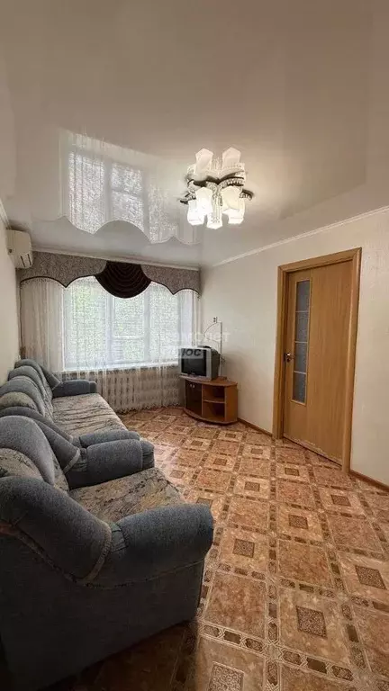 2-к кв. Астраханская область, Астрахань ул. Александрова, 5 (36.8 м) - Фото 1