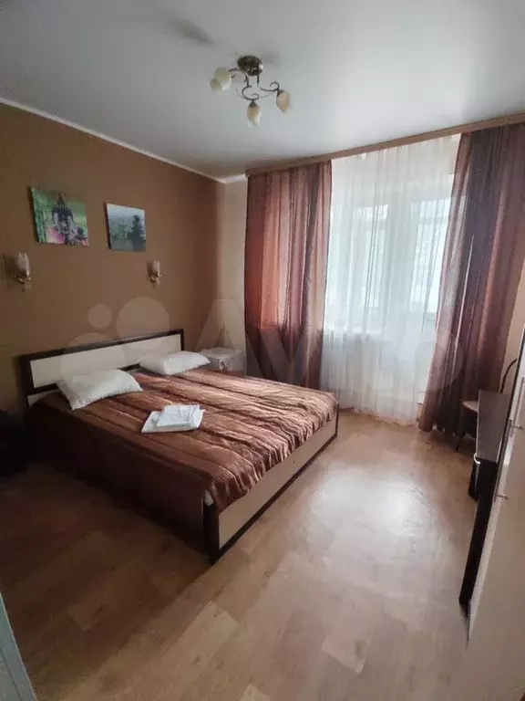 7-к. квартира, 250 м, 1/3 эт. - Фото 0