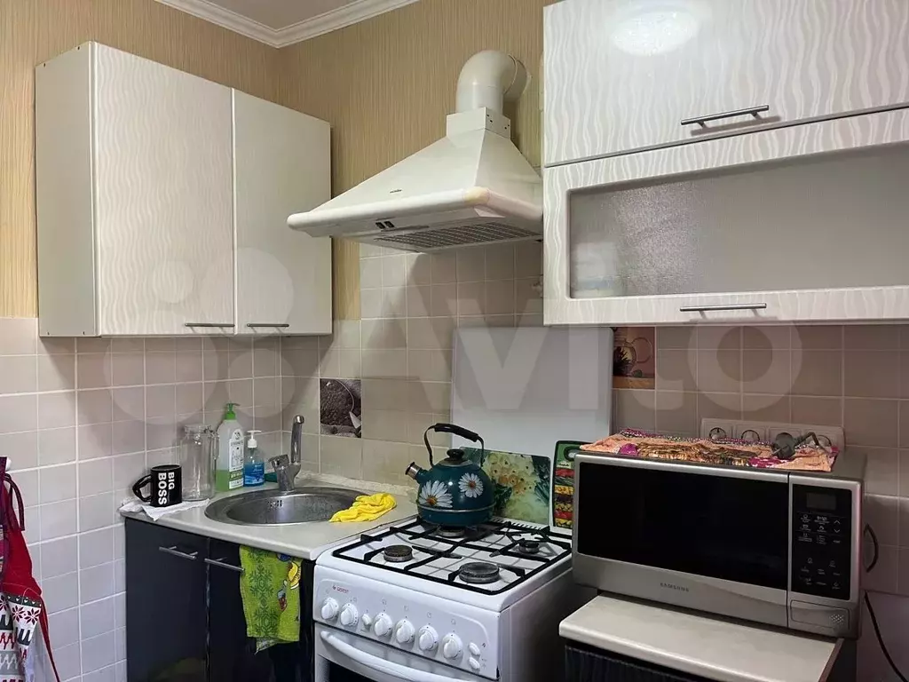 2-к. квартира, 60 м, 1/3 эт. - Фото 1