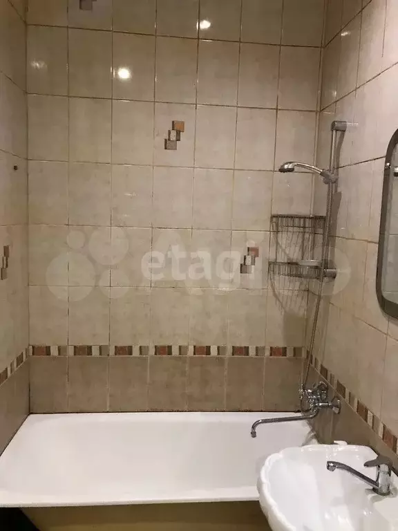 3-к. квартира, 73,5 м, 2/5 эт. - Фото 0