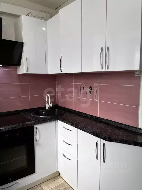 2-к кв. Саратовская область, Энгельс 2-й мкр, 14 (45.5 м) - Фото 0