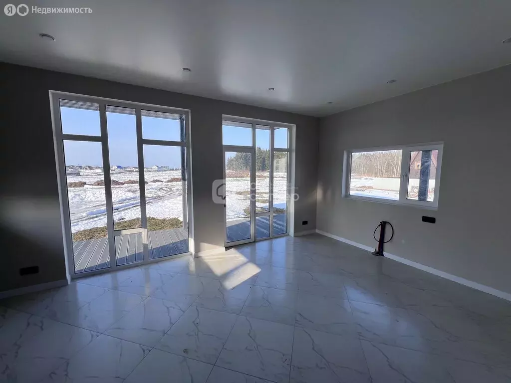 Дом в Гостилицкое сельское поселение, коттеджный посёлок Фаворит, 472 ... - Фото 1