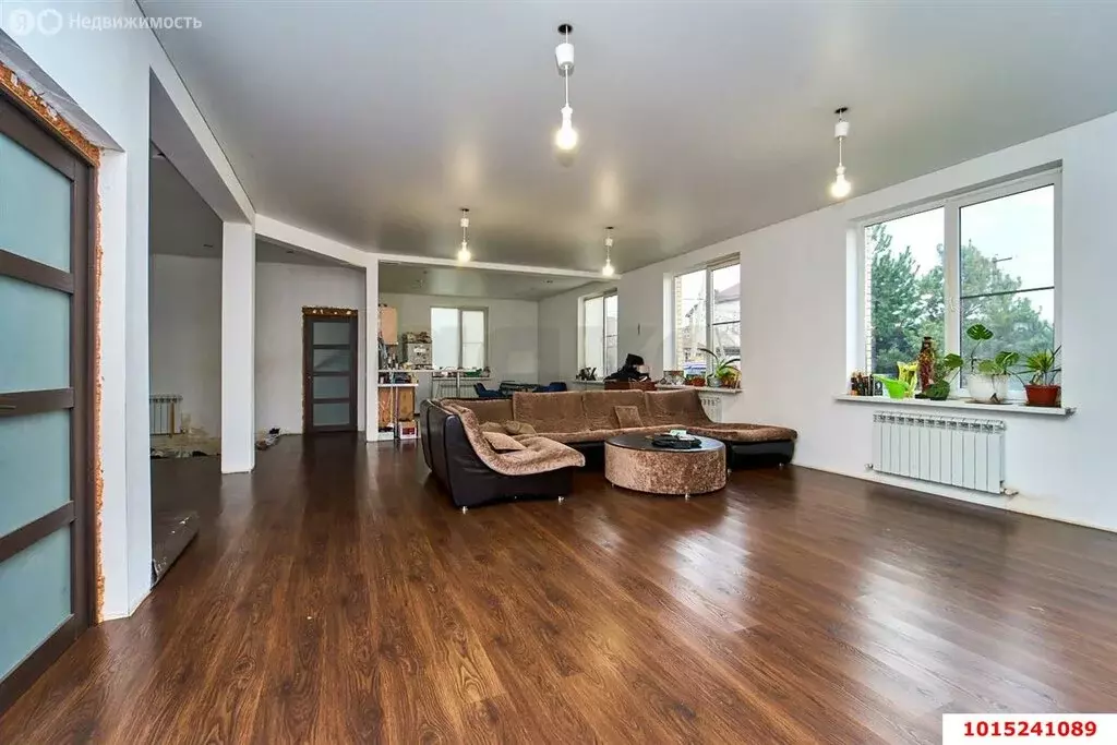 Дом в аул Новая Адыгея, Сквозная улица, 3 (210.7 м) - Фото 1