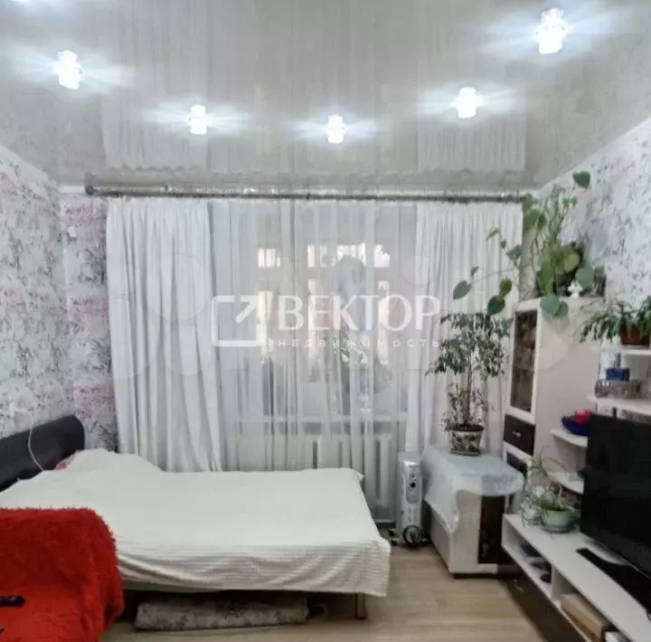 2-к. квартира, 50 м, 1/9 эт. - Фото 1