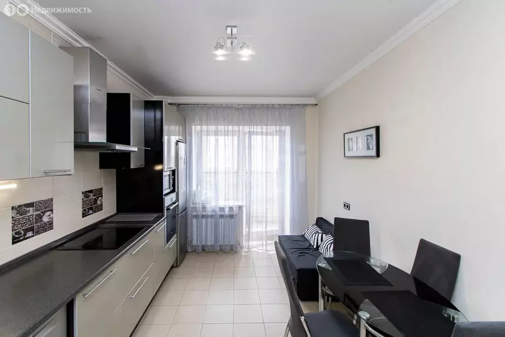 1-комнатная квартира: Тюмень, улица Салтыкова-Щедрина, 58/3 (45 м) - Фото 2