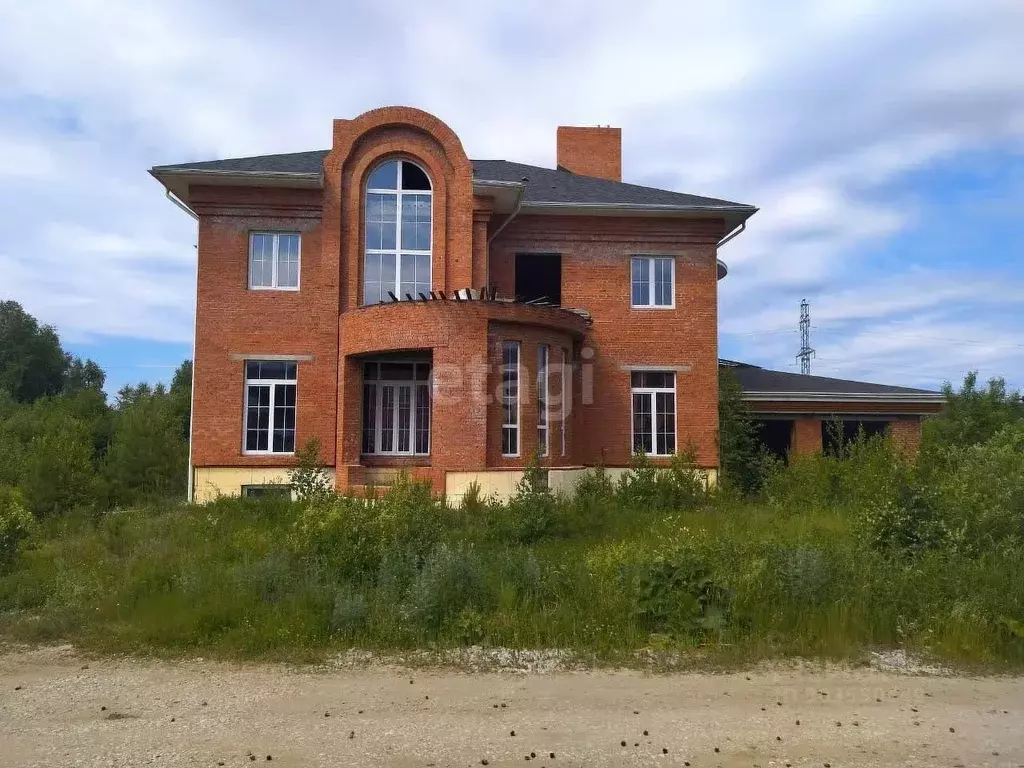 Дом в Челябинская область, Миасс ул. Акмуллы (500 м) - Фото 0
