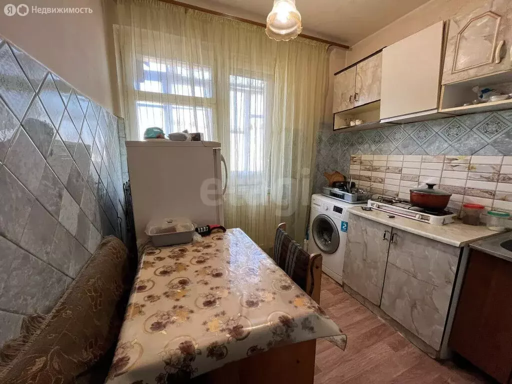 2-комнатная квартира: Владикавказ, улица Астана Кесаева, 27к2 (37.5 м) - Фото 0