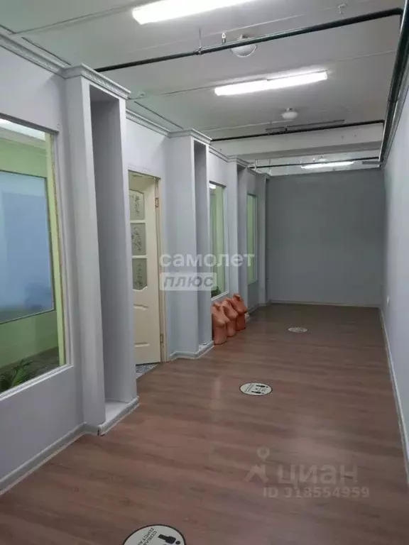 Помещение свободного назначения в Самарская область, Тольятти ул. ... - Фото 1