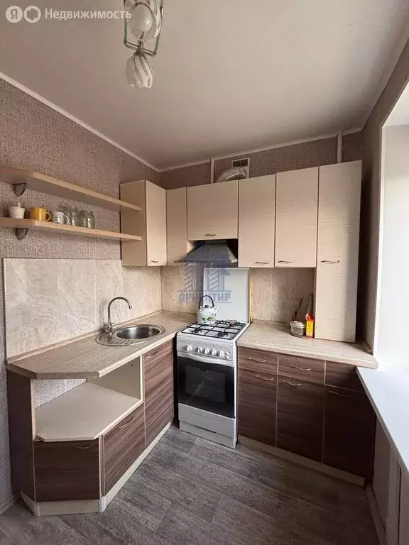 3-комнатная квартира: Чебоксары, проспект Мира, 23 (61.4 м) - Фото 1