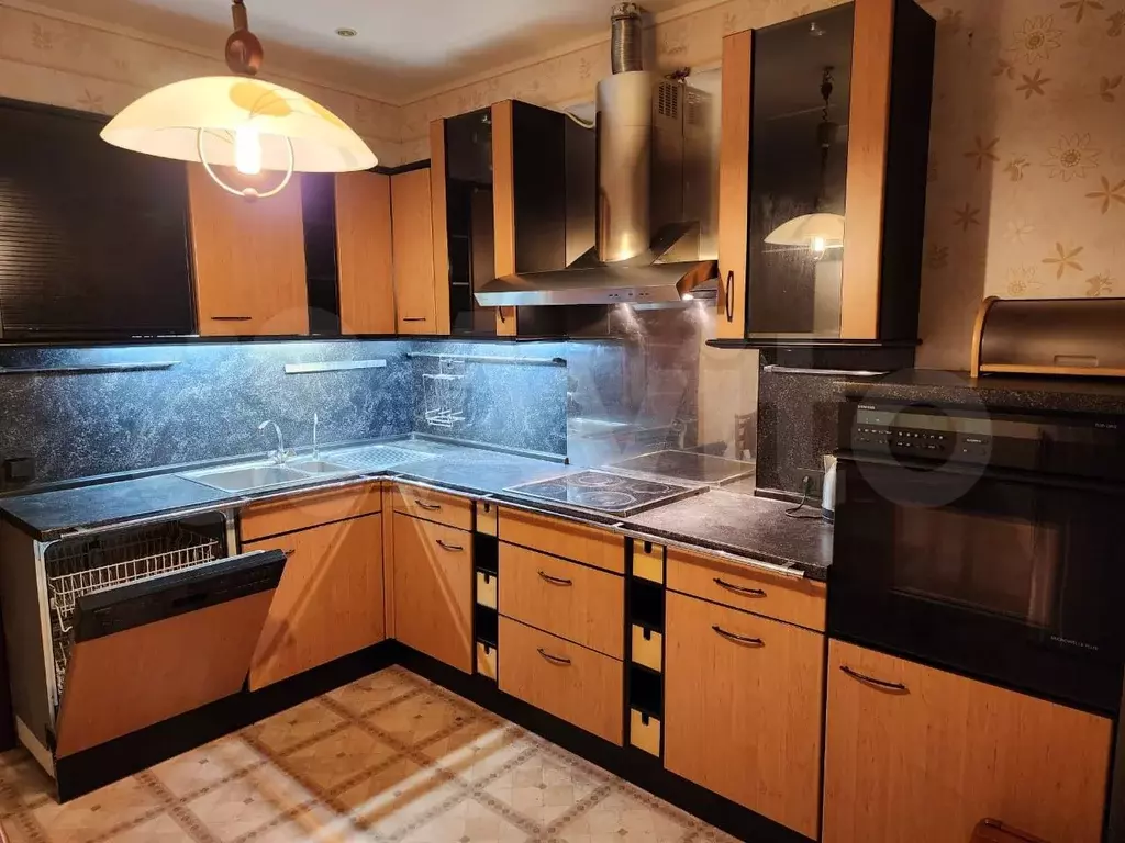 1-к. квартира, 46 м, 3/5 эт. - Фото 1