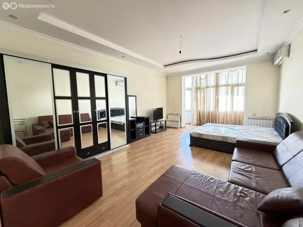 1-комнатная квартира: Нальчик, улица Кешокова, 57 (76 м) - Фото 2