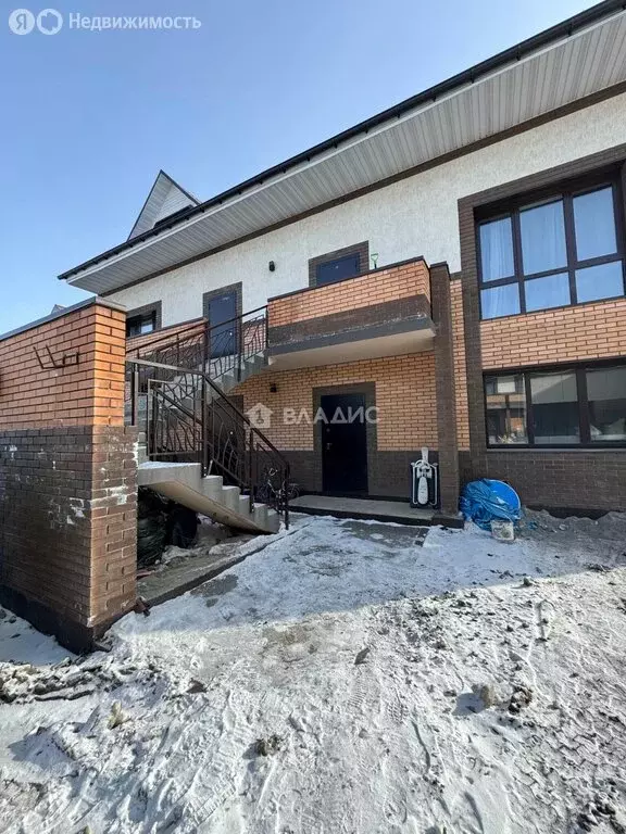 3-комнатная квартира: Иркутский муниципальный округ, рабочий посёлок ... - Фото 2