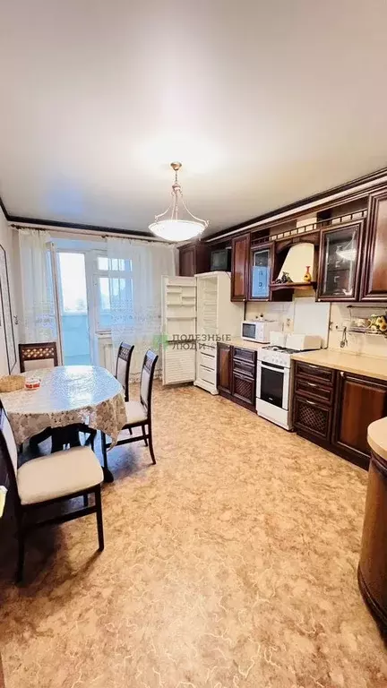 2-к. квартира, 90 м, 4/10 эт. - Фото 1