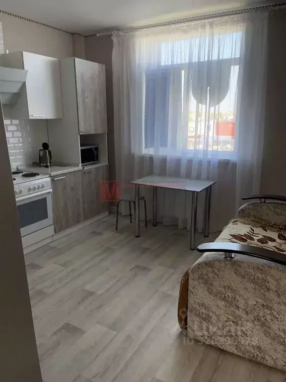 1-к кв. Белгородская область, Старый Оскол Космос мкр, 11 (40.0 м) - Фото 2
