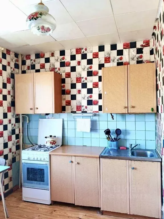 1-к кв. Саратовская область, Балаково Трнавская ул., 77 (37.0 м) - Фото 2